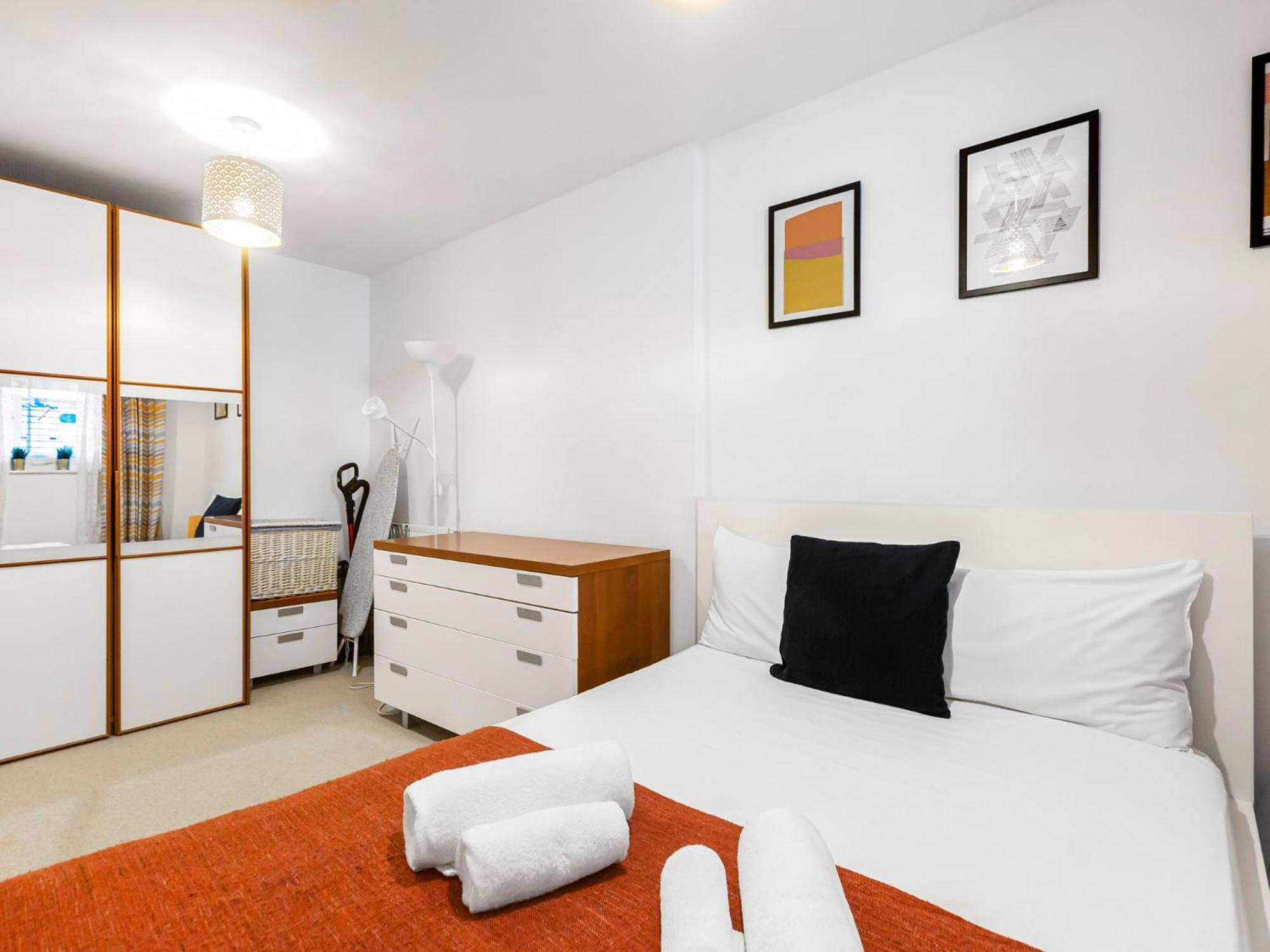 Pass The Keys Modern Tottenham Hale Apartment Perfect For Leisure Londra Exterior foto